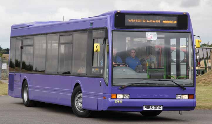 Ipswich Buses Optare Excel 186